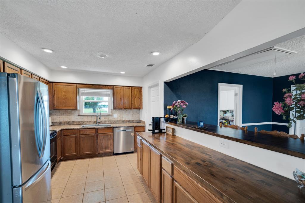 430 Carter Road Italy, TX 76651 - Photo 18 of 36