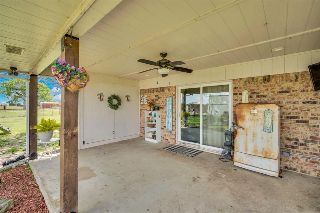 430 Carter Road Italy, TX 76651 - Photo 20 of 36