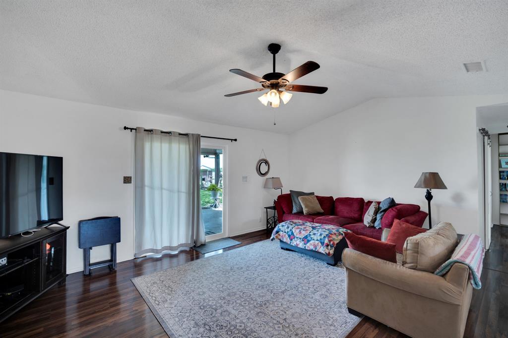 430 Carter Road Italy, TX 76651 - Photo 24 of 36