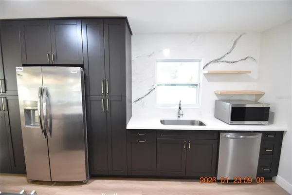 $3,095 | 3606 River Grove Drive, Tampa, FL 33610