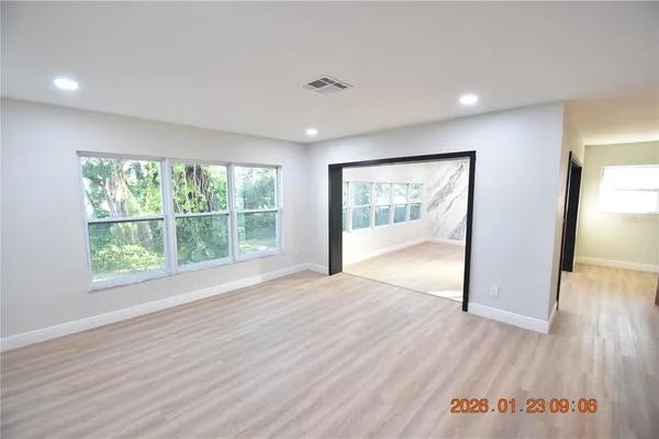 $3,095 | 3606 River Grove Drive, Tampa, FL 33610