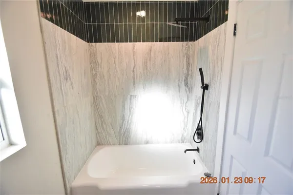 $3,095 | 3606 River Grove Drive, Tampa, FL 33610