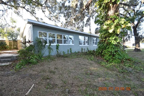 $3,095 | 3606 River Grove Drive, Tampa, FL 33610