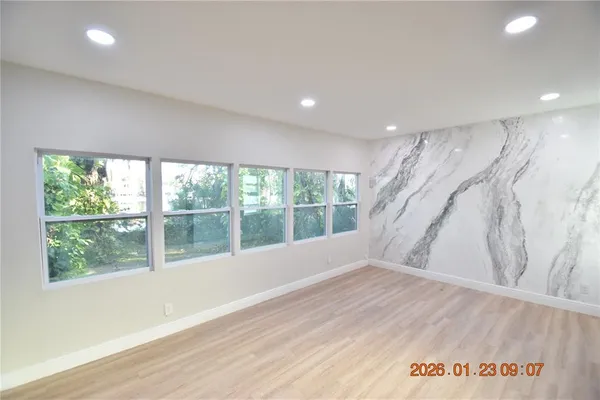 $3,095 | 3606 River Grove Drive, Tampa, FL 33610