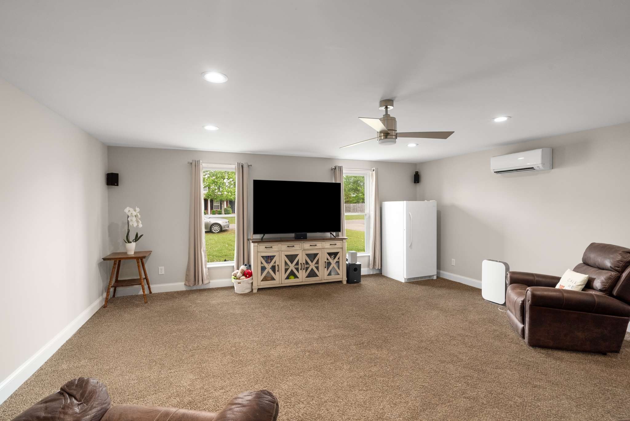 1105 Mantle Way Murfreesboro, TN 37129 - Photo 33 of 47 a living room with furniture and a flat screen tv
