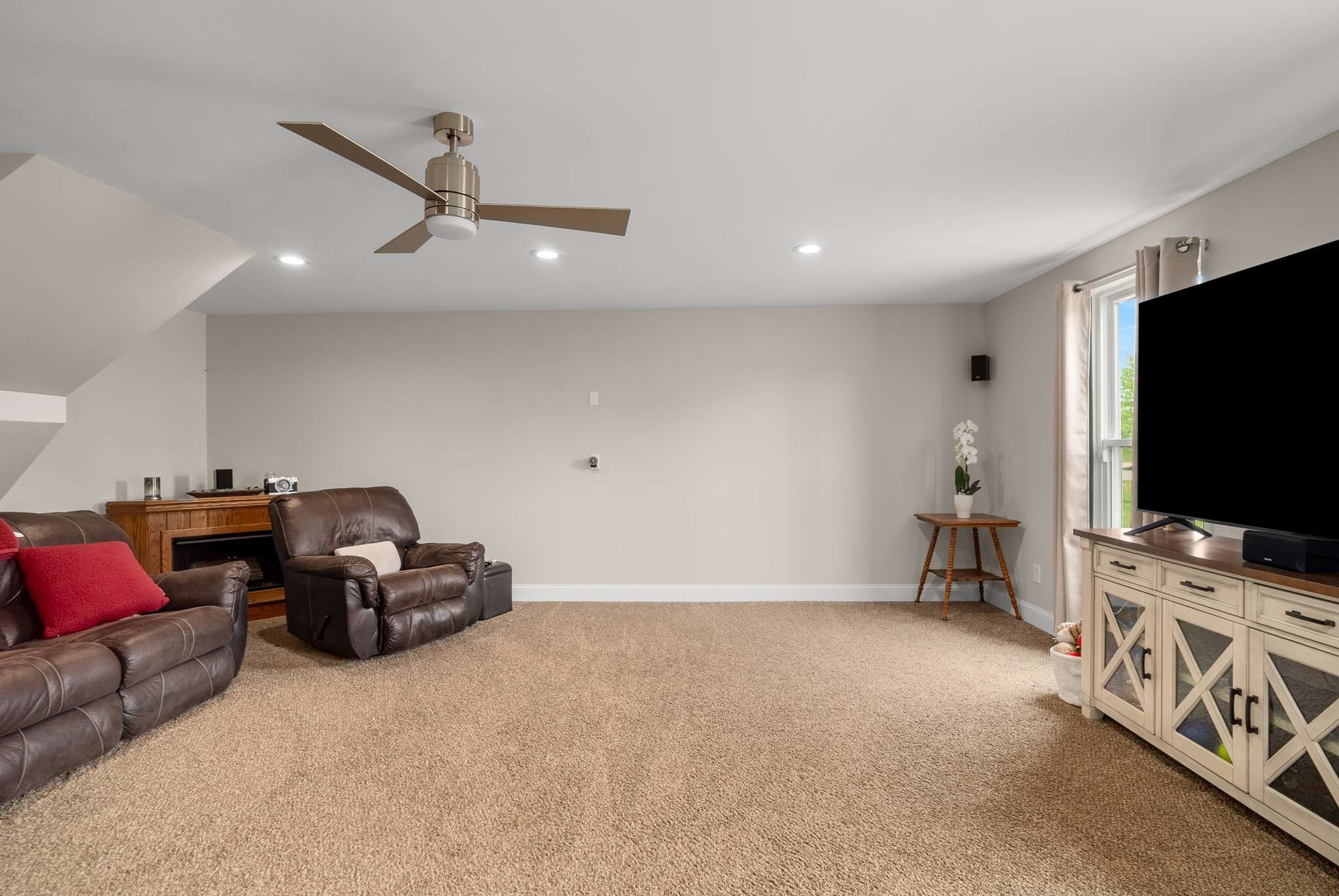 1105 Mantle Way Murfreesboro, TN 37129 - Photo 34 of 47 a living room with furniture and a flat screen tv