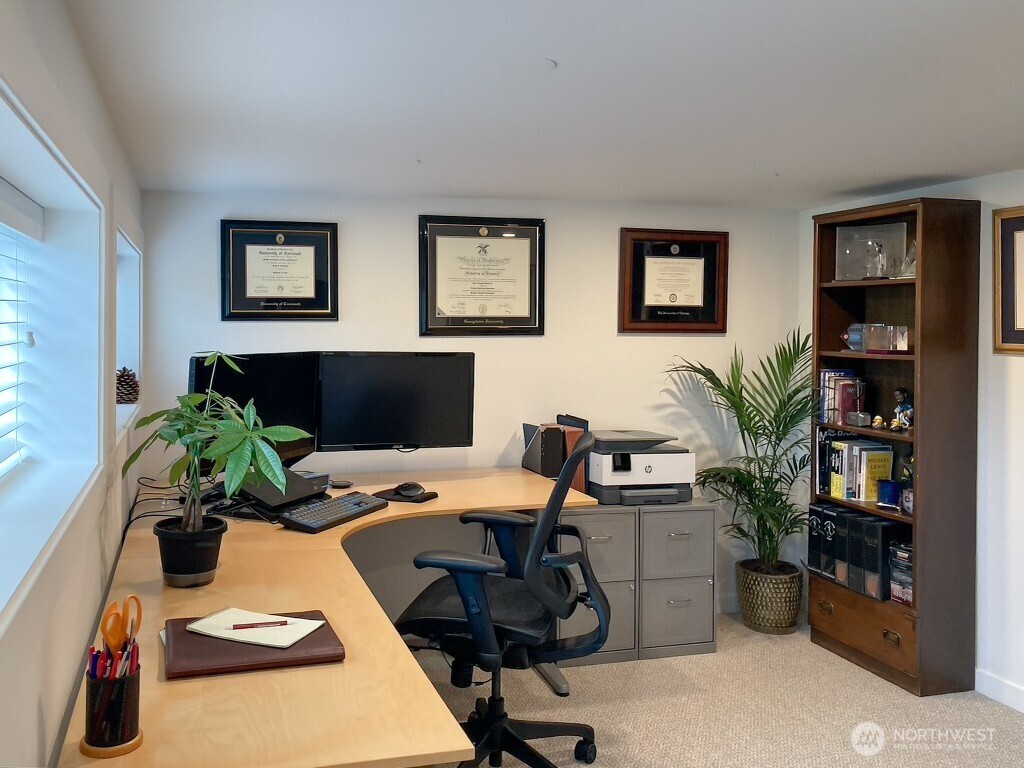 3943 South Orcas Street Seattle, WA 98118 - Photo 15 of 22