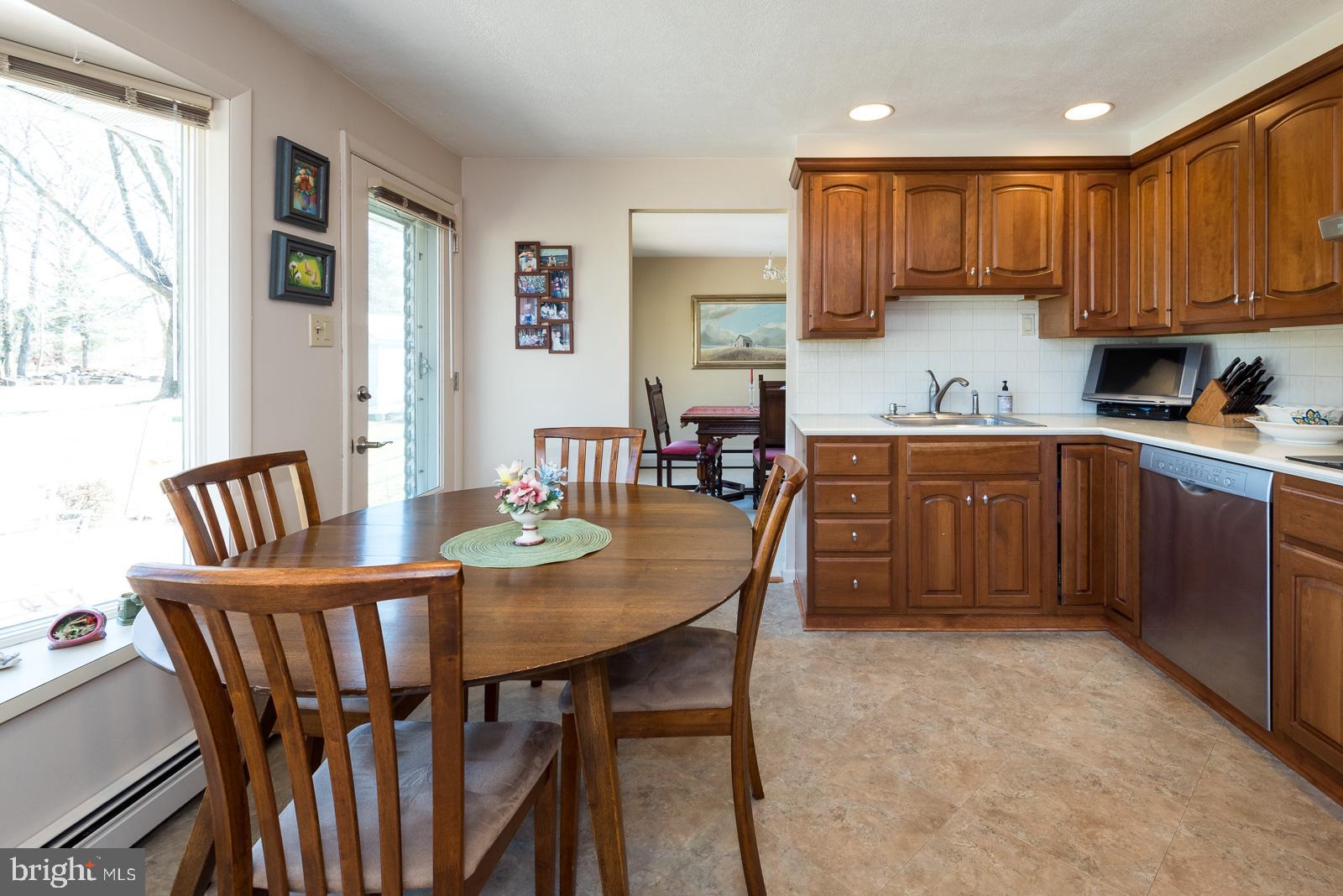 1339 Harris Road Dresher, PA 19025 - Photo 12 of 25 Kitchen