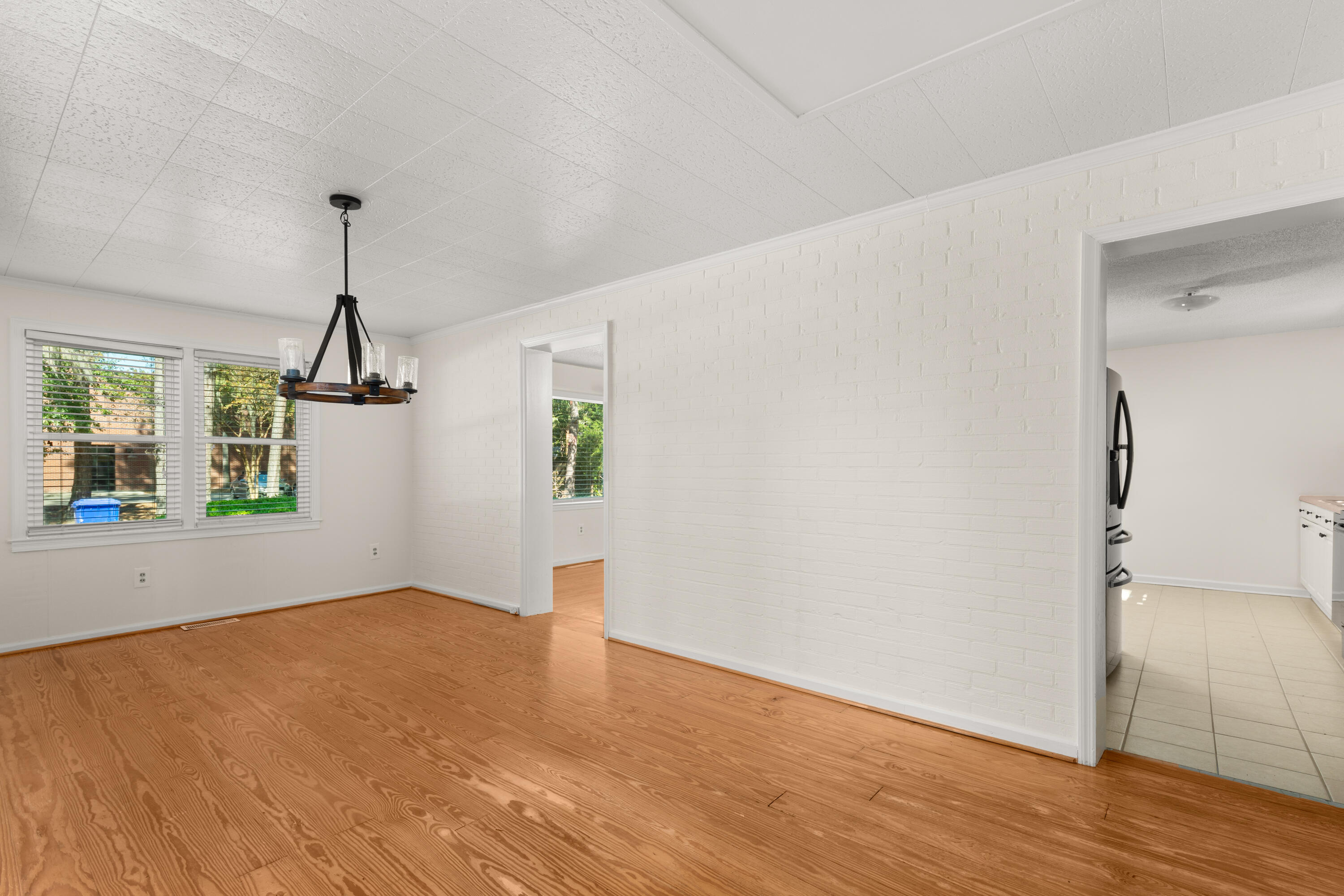 1787 Dogwood Road Charleston, SC 29414 - Photo 10 of 21 IMG_4498