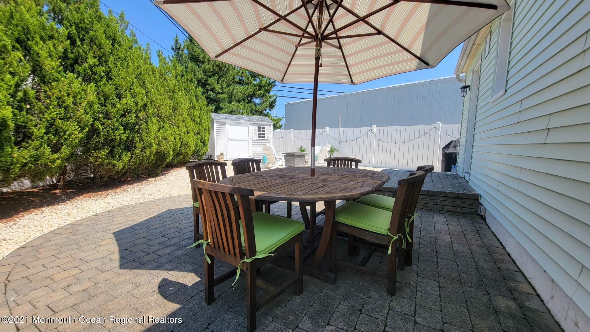 112 Marshmallow Road Lavallette, NJ 08735 - Photo 9 of 50 10b