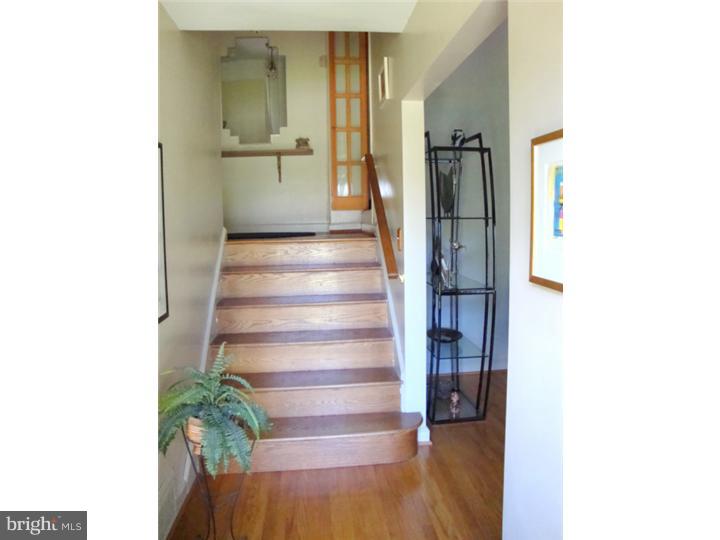 418 Red Leaf Road Wynnewood, PA 19096 - Photo 5 of 20 Foyer