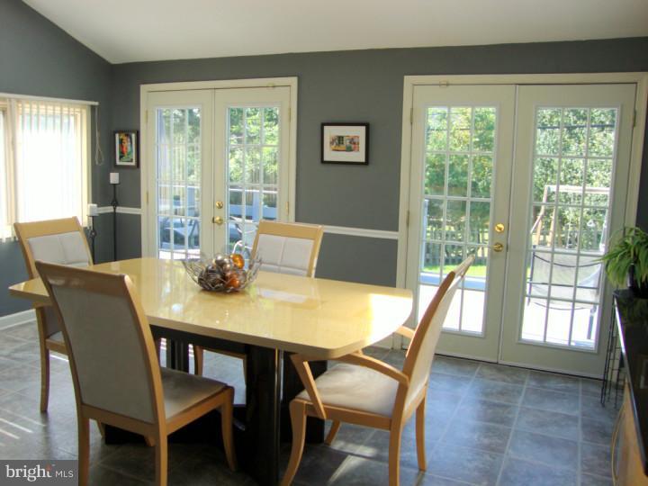418 Red Leaf Road Wynnewood, PA 19096 - Photo 10 of 20 Dining Room