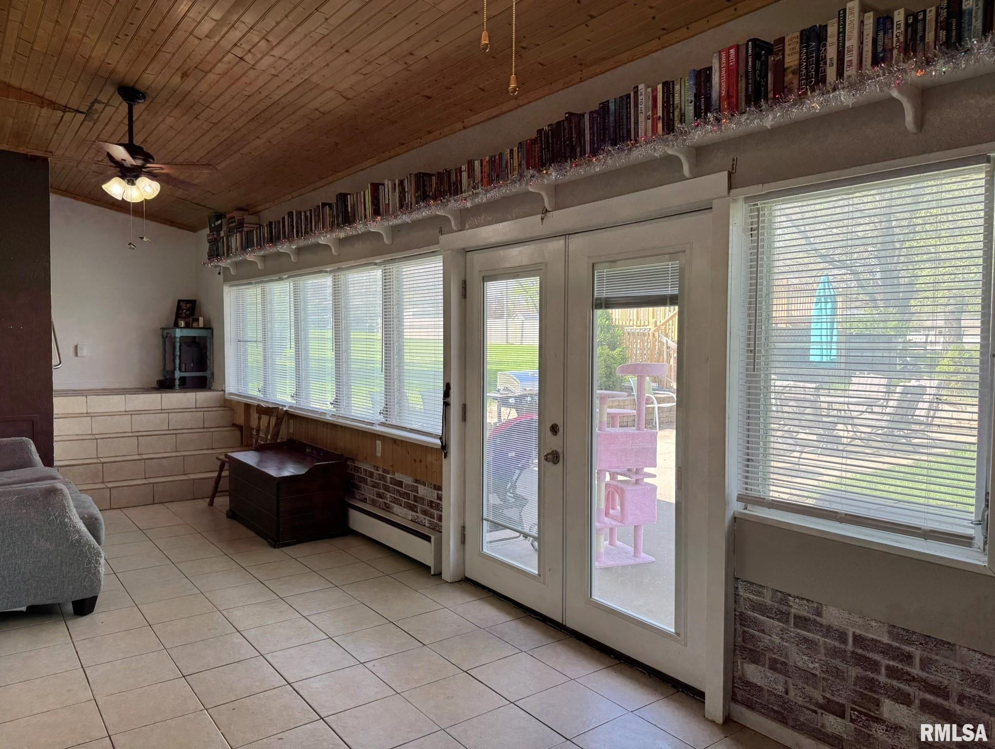 538 North Center Street Oneida, IL 61467 - Photo 21 of 38 Gallery Image 21
