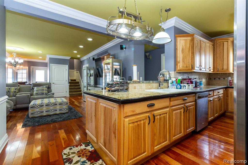 4828 South Wayne Road Wayne, MI 48184 - Photo 12 of 49