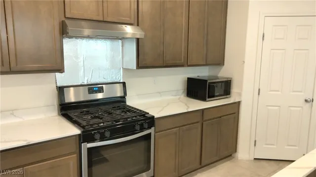 $2,800 | 7513 Lush Oasis Avenue, Las Vegas, NV 89113