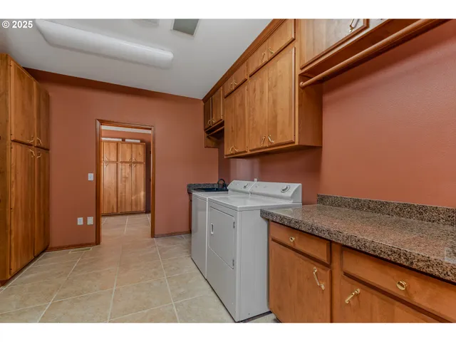 $2,200,000 | 30609 Northeast Spud Mountain Road, Camas, WA 98607