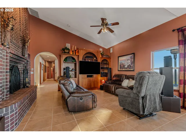 $2,200,000 | 30609 Northeast Spud Mountain Road, Camas, WA 98607