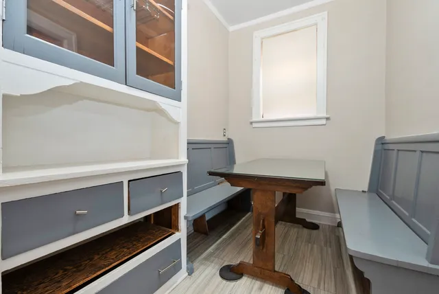 $1,500 | 7422 South Bennett Avenue, Unit 2, Chicago, IL 60649