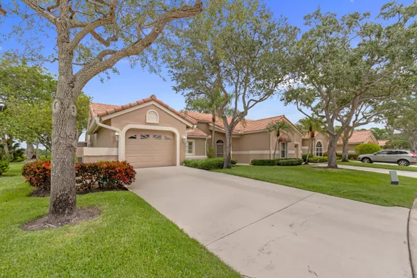 $8,500 | 1401 Mahogany Place, Palm Beach Gardens, FL 33418
