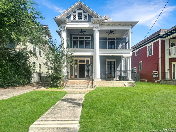 $1,625 | 713 East Euclid Avenue, Unit 102, San Antonio, TX 78212