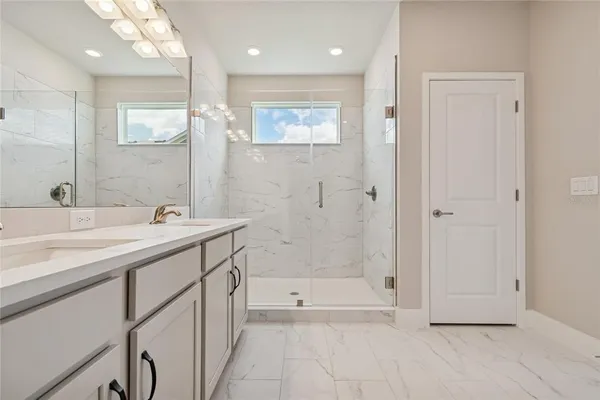 $349,990 | 10716 Oak Bnd Drive, Parrish, FL 34219