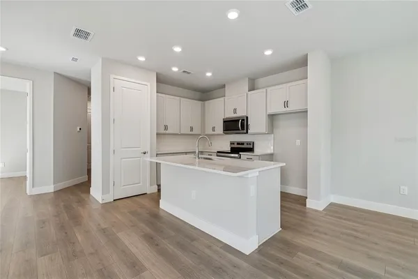 $349,990 | 10716 Oak Bnd Drive, Parrish, FL 34219