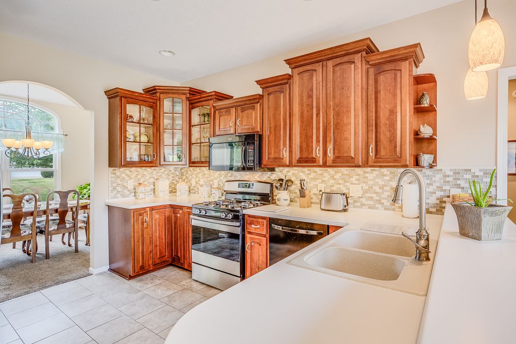 4160 North Sullivan Road Leesburg, IN 46538 - Photo 11 of 22 Gallery Image 11