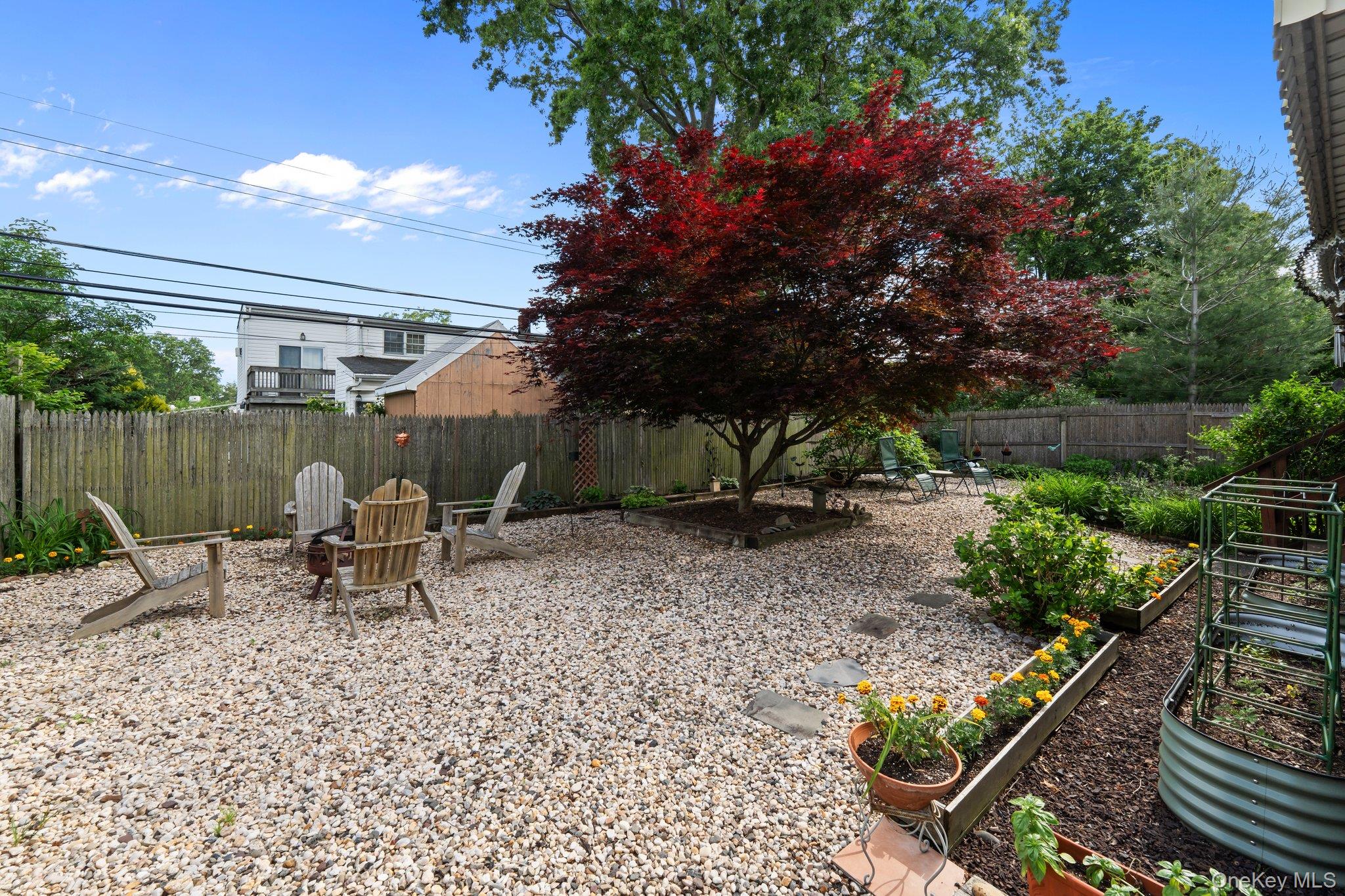 38 Hillvale Road Albertson, NY 11507 - Photo 24 of 30 Low maintenance backyard.
