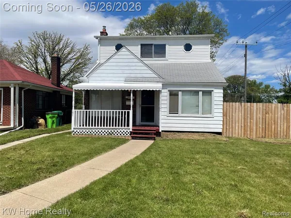 $214,900 | 16853 Lincoln Avenue, Eastpointe, MI 48021