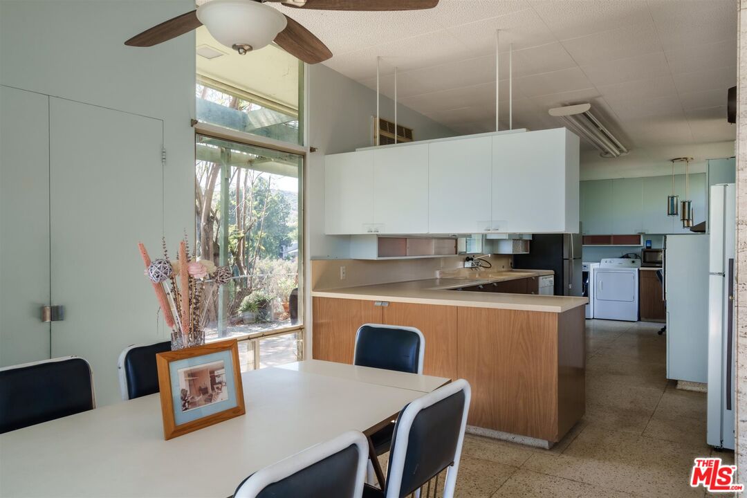 2885 Edgewick Road Glendale, CA 91206 - Photo 27 of 75