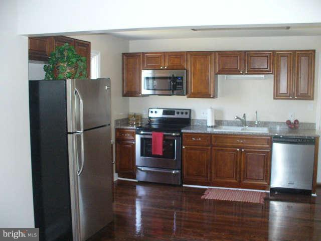 12460 Walnut Point Road Hagerstown, MD 21740 - Photo 9 of 30 Kitchen