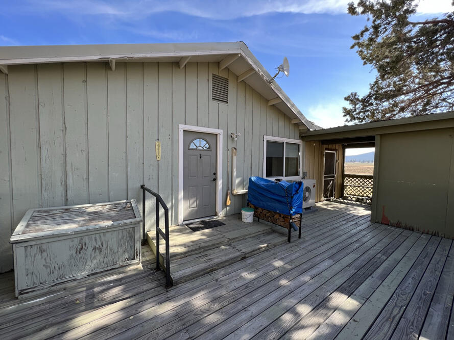 27230 Drews Road Chiloquin, OR 97624 - Photo 21 of 33 11