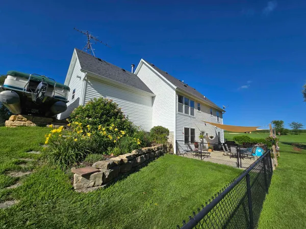 $329,900 | 11-a24 Bunker Lane, Apple River, IL 61001