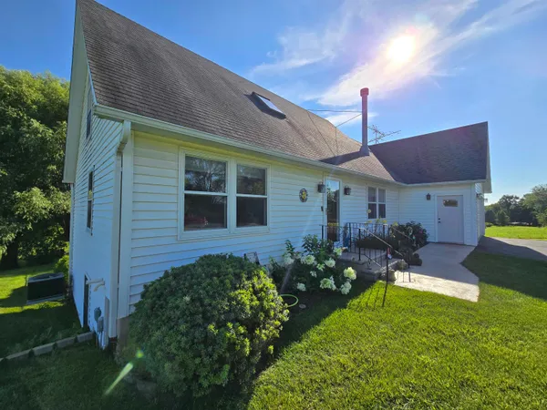 $329,900 | 11-a24 Bunker Lane, Apple River, IL 61001