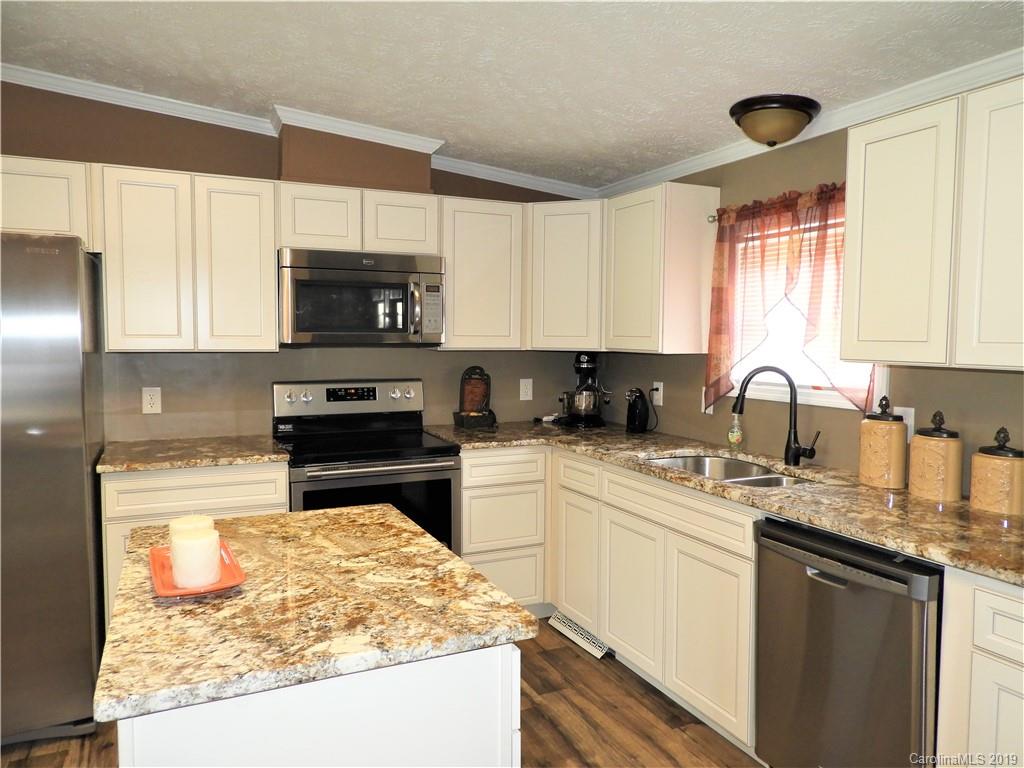 370 South Pea Ridge Road Mooresboro, NC 28114 - Photo 8 of 26 Gallery Image 8