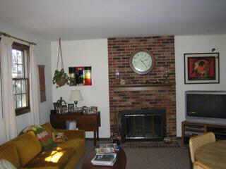 1957 Coventry Road Upper Arlington, OH 43212 - Photo 2 of 5