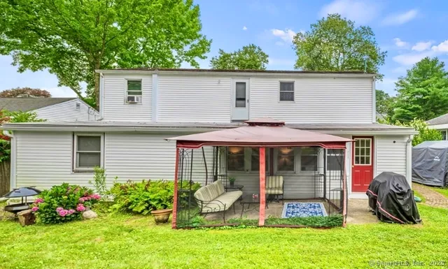 $1,900 | Undisclosed Address, Westbrook, CT 06498