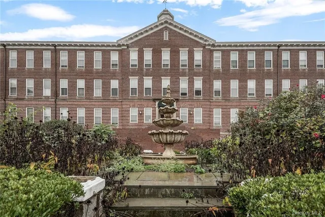 $2,300 | 1701 Crompond Road, Peekskill, NY 10566