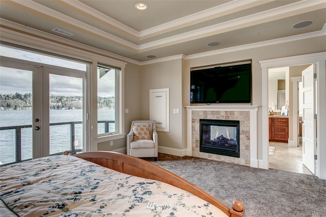 5656 East Mercer Way Mercer Island, WA 98040 - Photo 13 of 25