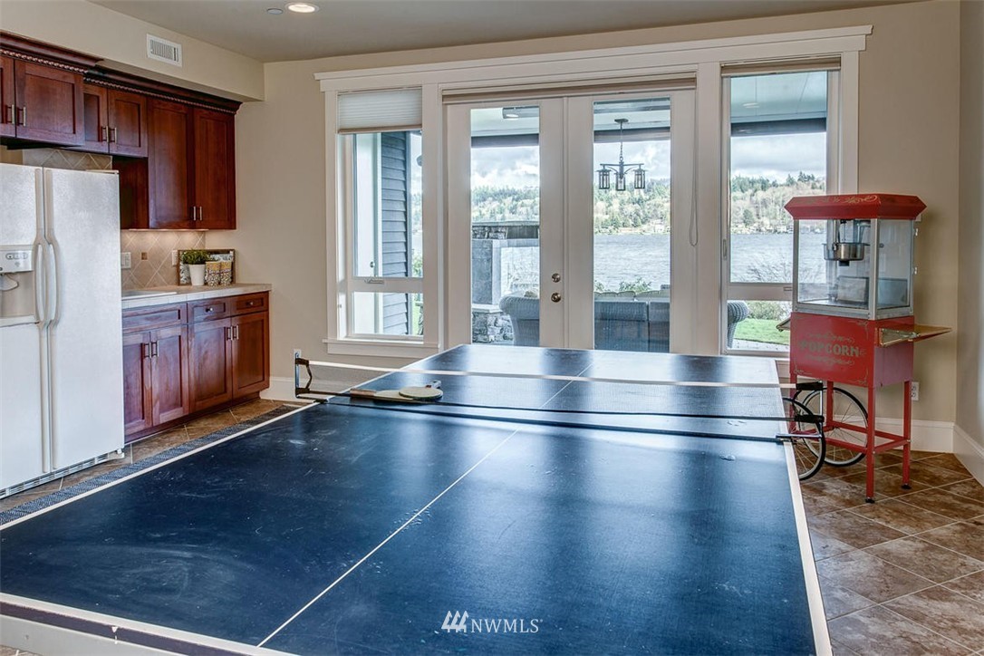 5656 East Mercer Way Mercer Island, WA 98040 - Photo 22 of 25