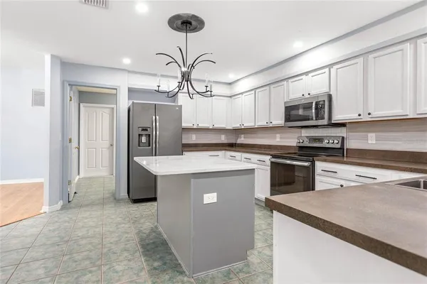 $559,000 | 27012 Sea Breeze Way, Wesley Chapel, FL 33544