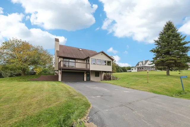 $399,000 | S1210 Remington Drive, La Valle, WI 53941