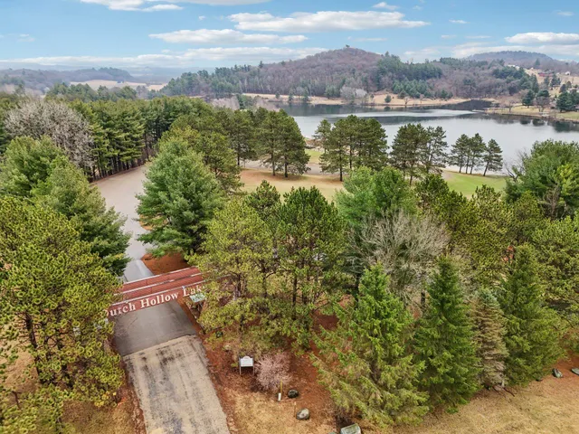 $399,000 | S1210 Remington Drive, La Valle, WI 53941