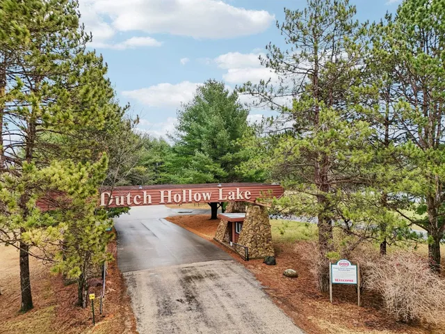 $399,000 | S1210 Remington Drive, La Valle, WI 53941