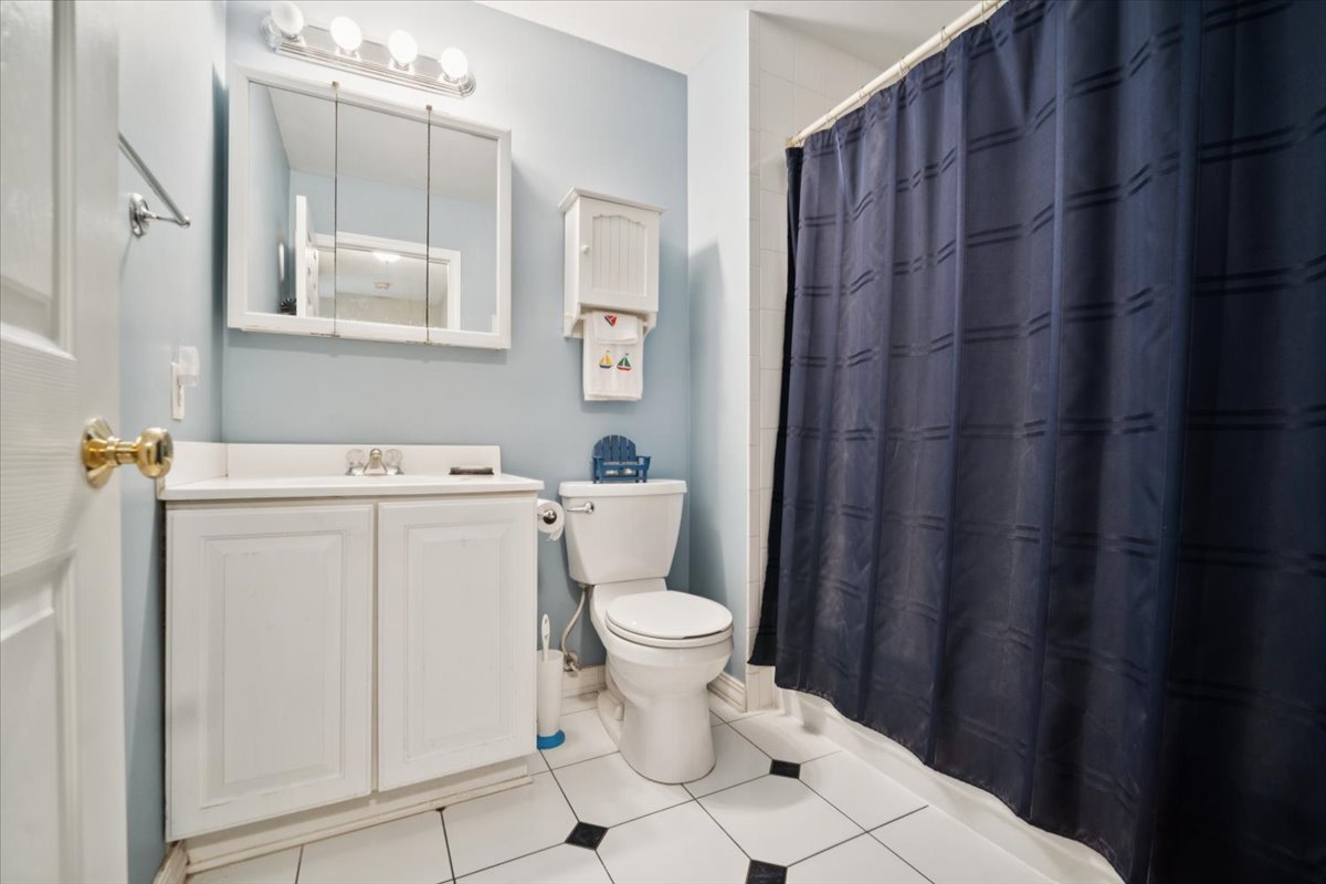51 Chelsea Lane Cary, IL 60013 - Photo 14 of 23
