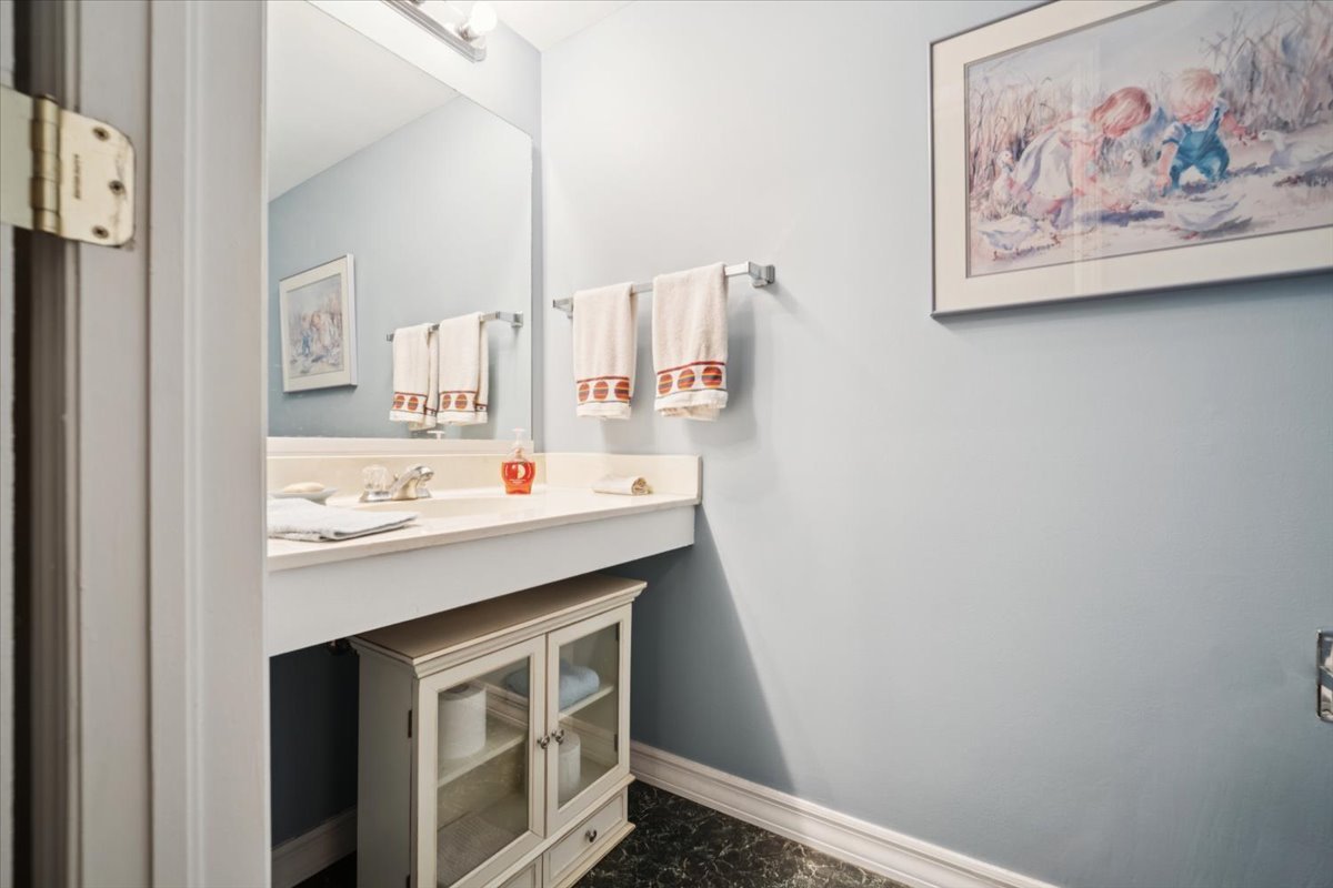 51 Chelsea Lane Cary, IL 60013 - Photo 15 of 23