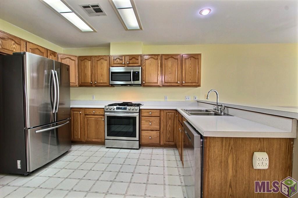 121 Modern Farms Road Waggaman, LA 70094 - Photo 8 of 24
