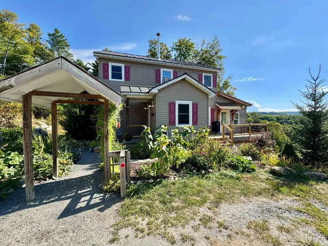 $459,000 | 60 Currier Hill Road, Topsham, VT 05040