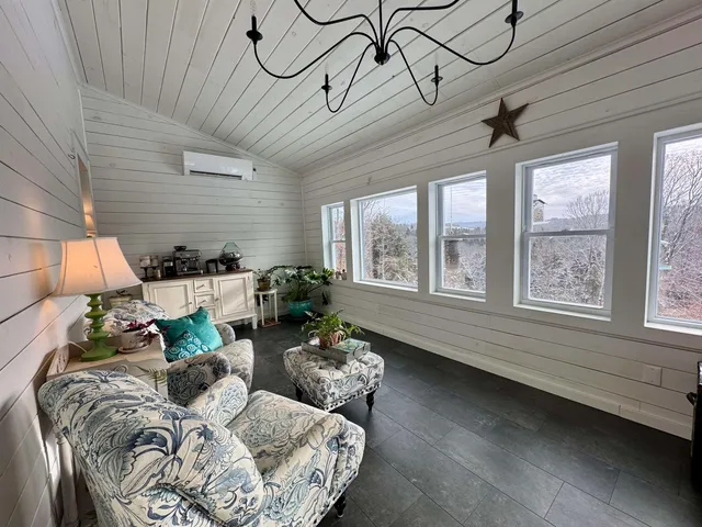 $449,000 | 60 Currier Hill Road, Topsham, VT 05040