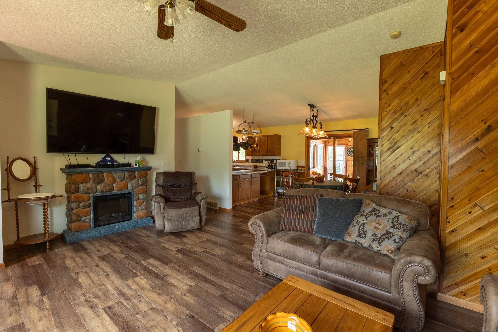 431 Main Street Menahga, MN 56464 - Photo 14 of 47